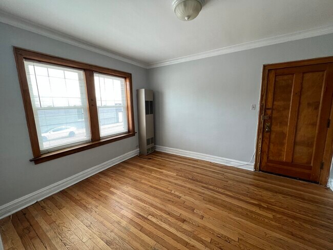 Building Photo - 3078 N Elston Ave