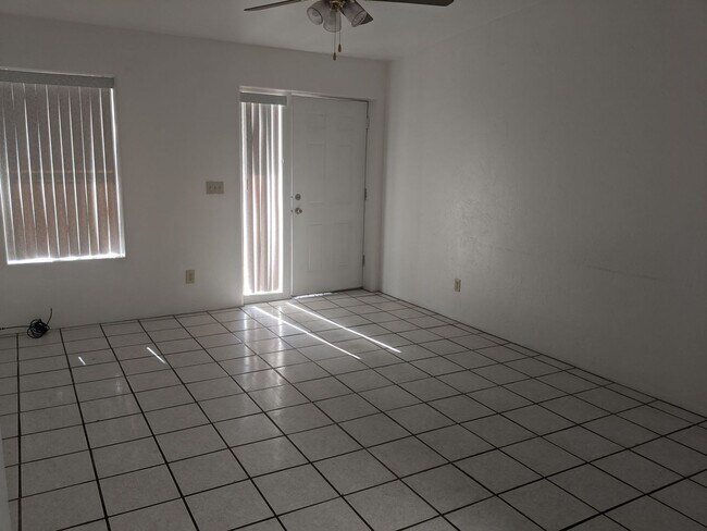 Foto del edificio - 2319 N Sonoita Ave