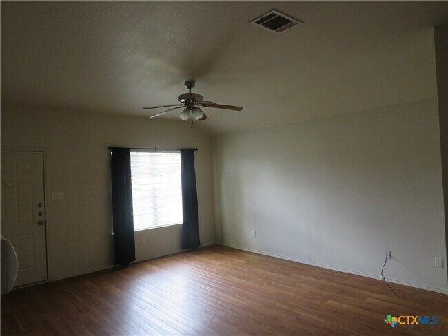 Building Photo - 6509 Temora Loop