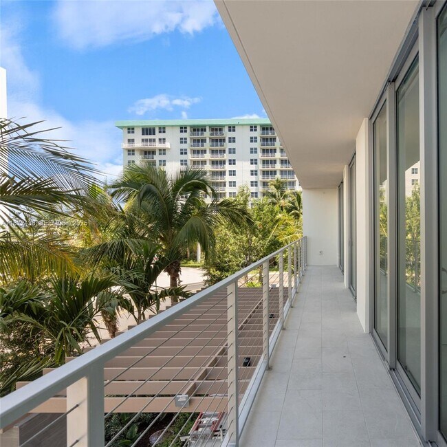 Foto del edificio - 10281 W Bay Harbor Dr