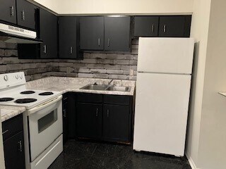 Foto del edificio - 5303 Renner Rd