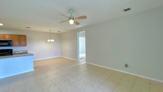 Foto del edificio - 3569 Forest Hill Blvd
