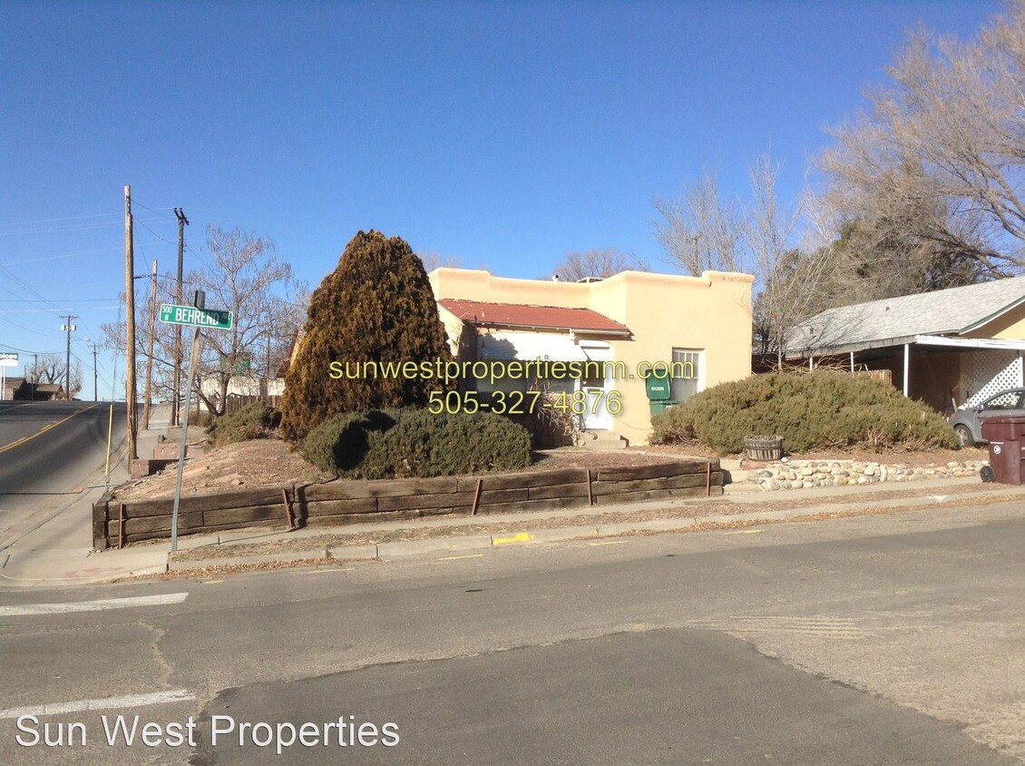 Primary Photo - 2 br, 1 bath House - 300 W. Apache