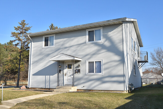 Building Photo - 5856 N 94th St