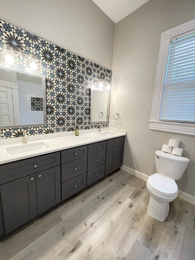 Foto principal - 352 Claremont Ave
