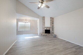 Building Photo - 629 Fern Meadow Dr