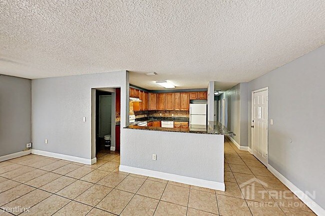 Foto del edificio - 17001 NW 34th Ave