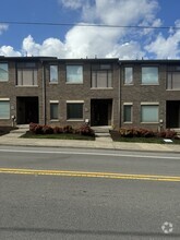 Building Photo - 600 Garfield St