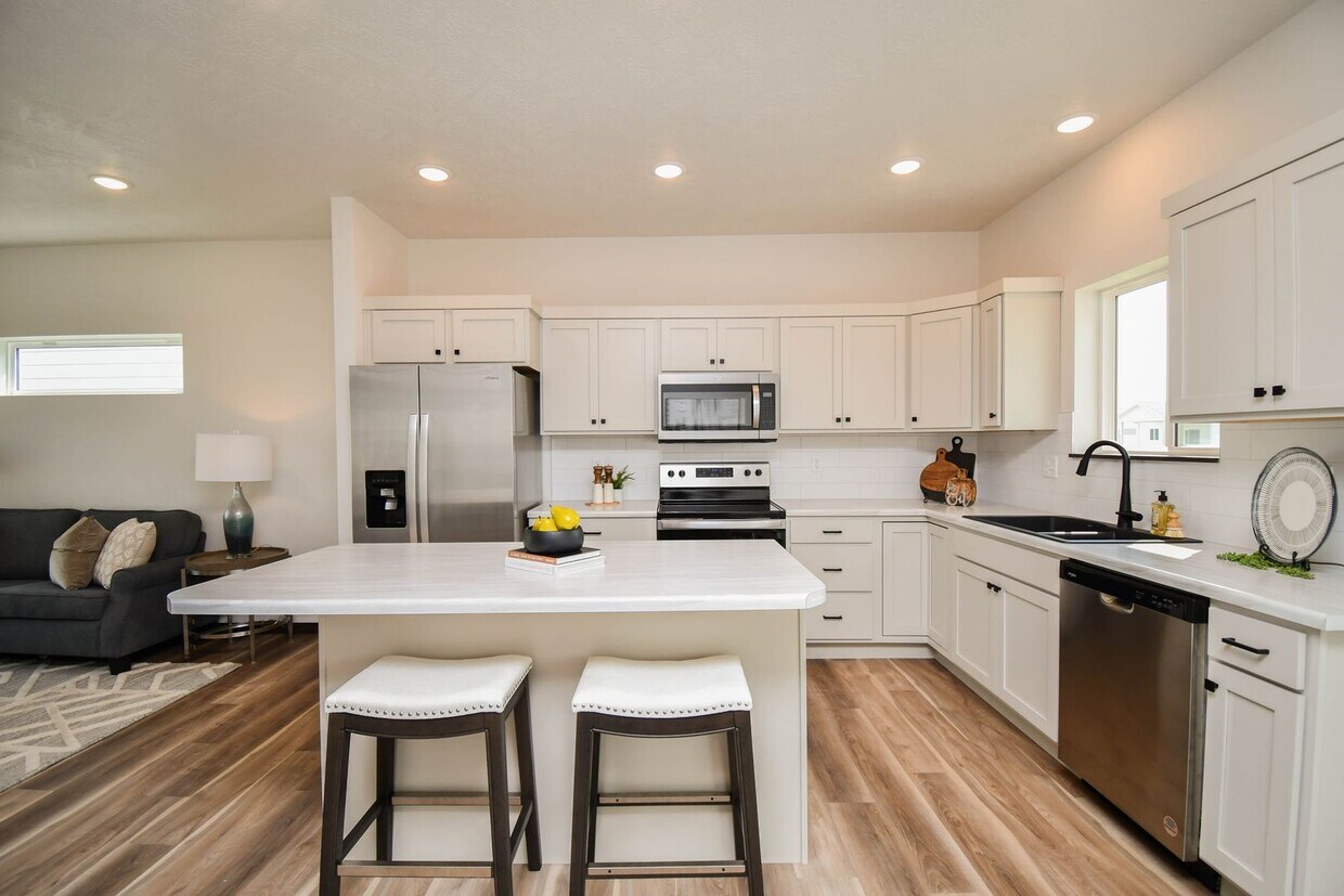 Foto principal - 5509 S Dubuque Ave