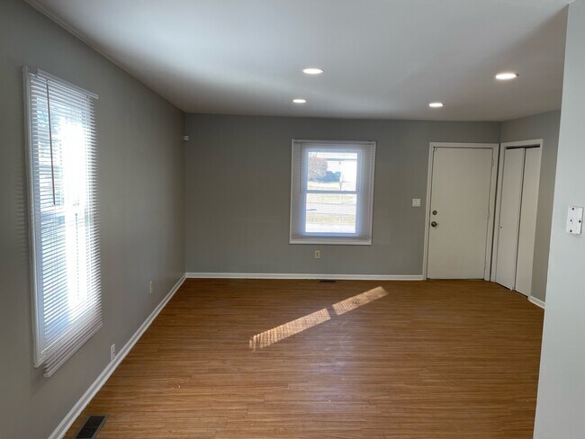 Building Photo - 12305 W Bonnie Brook Ln