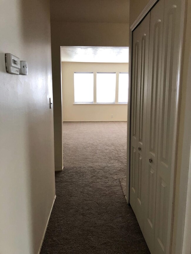 Hall w closet - 1002 Oak St