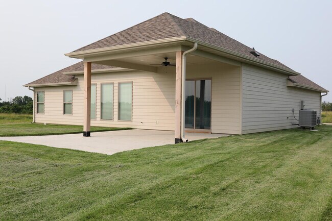 Foto del edificio - 4512 Estacada Dr