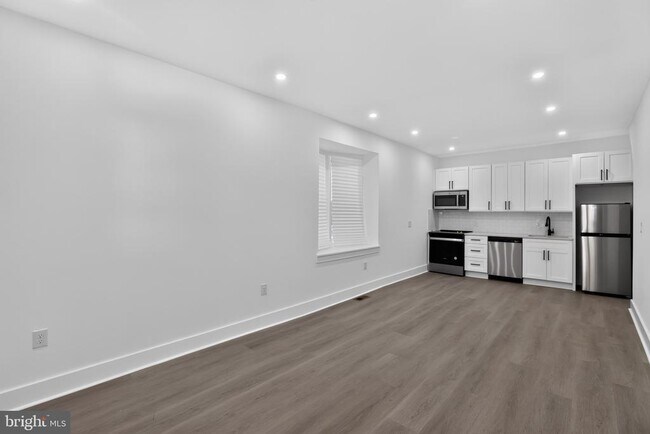 Foto del edificio - 4825 Old York Rd