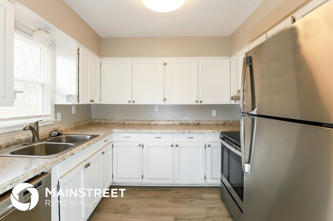 Foto del edificio - 5833 N Lenox Ave