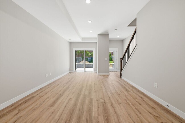 Foto del edificio - 4728 Walworth Ave
