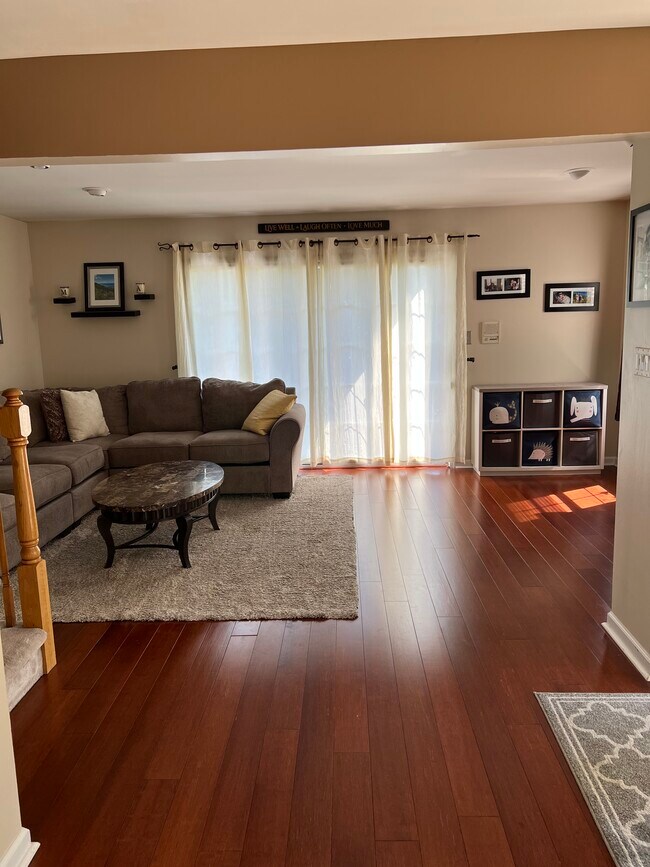 Foto del edificio - 8804 Spruce Mill Dr