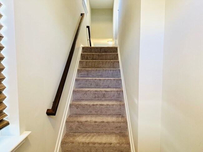 Foto del edificio - Middle River Townhome for rent beginning A...