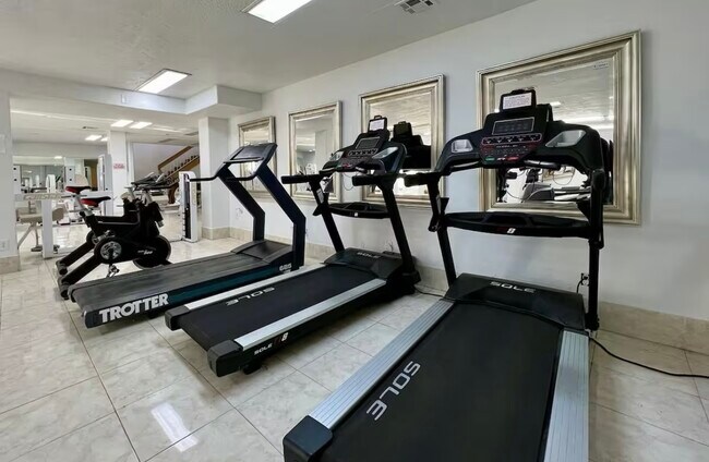Foto del edificio - 1845 W Canyon View Dr