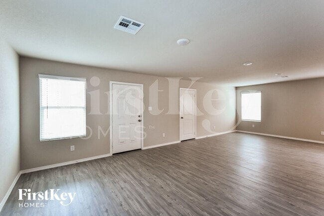 Building Photo - 14015 Mulch Ct