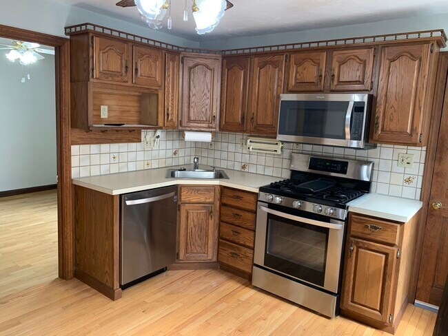 Foto del edificio - 686 E 7th St