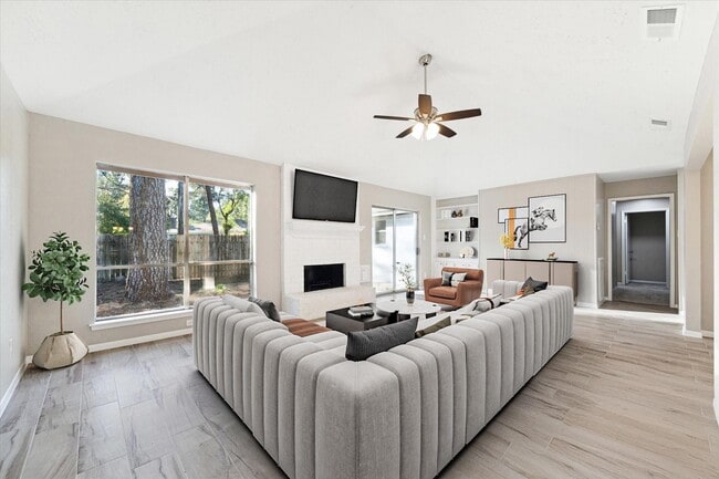 Foto del edificio - 22811 Cranberry Trail