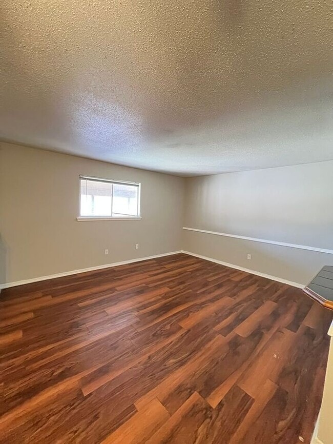 Foto del edificio - 1 Bed 1 Bath Apt NW OKC