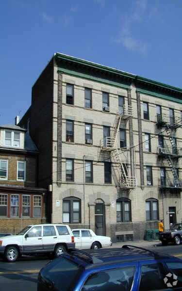 Building Photo - 1611 Palisade Ave