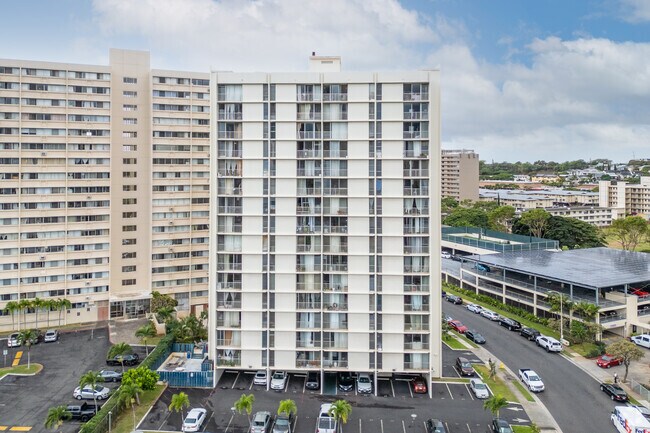 Building Photo - Holiday Lakeview