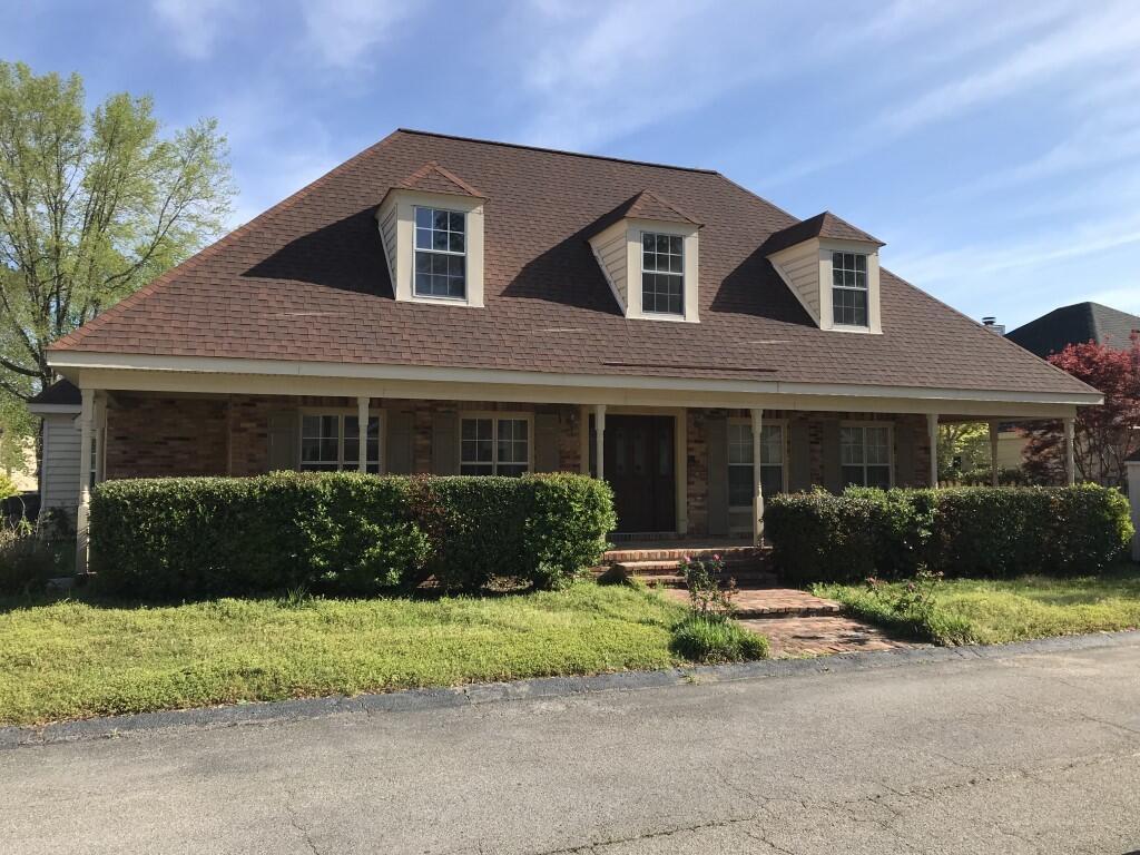 Primary Photo - 15 Mulberry Ln