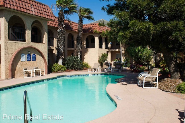 Foto del edificio - 14921 Windward Dr