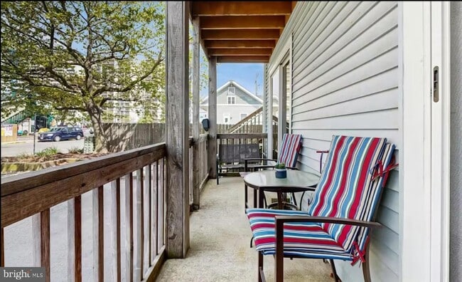 Foto del edificio - 105 Jamestown Rd