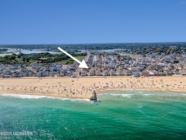 Foto del edificio - 239 Beach Front