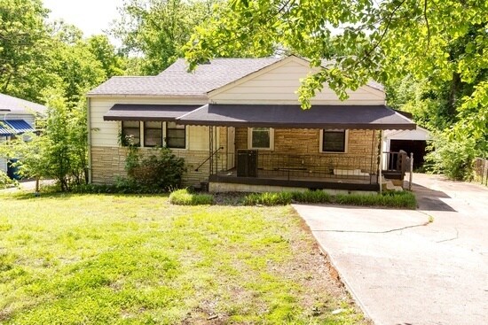 Foto del edificio - 324 Woodward Rd