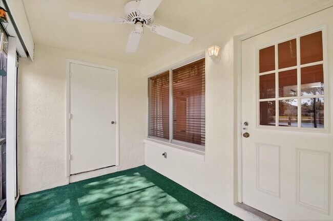 Foto del edificio - 4996 Sable Pine Cir