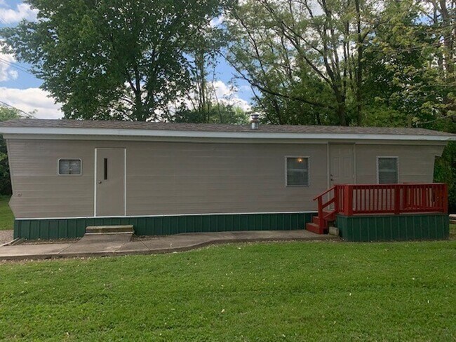 Building Photo - Move in ready 1 Bed 1 Bath