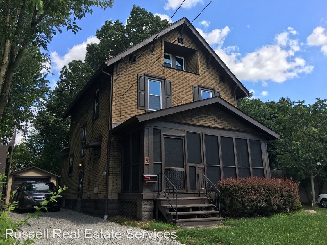 Foto principal - 4 br, 1 bath House - 1225 Grant St.