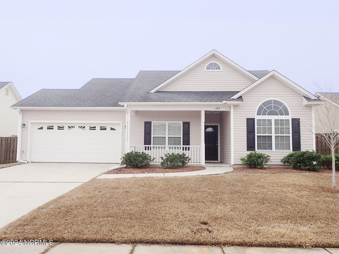 Primary Photo - 1407 Parkland Way
