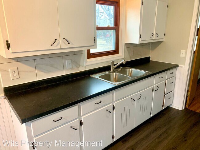 Foto del edificio - 3 br, 1 bath House - 13808 Scott Street