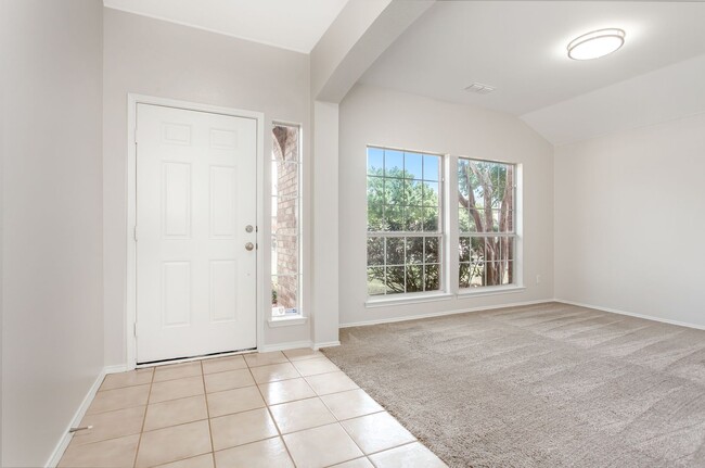 Foto del edificio - 4 Bedroom 2 Bath Home for Rent