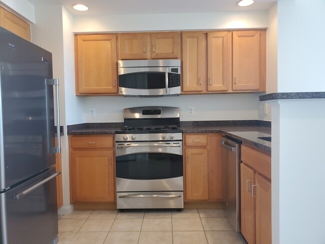 Building Photo - 4480 Market Commons Dr