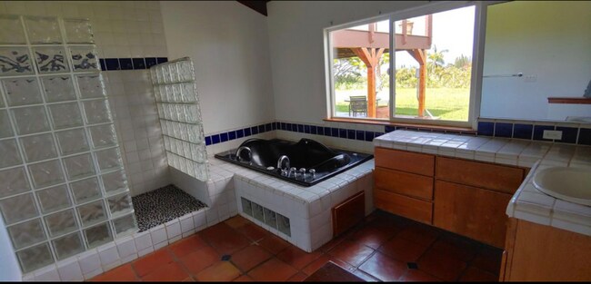 Foto del edificio - 87 Ulumalu Rd