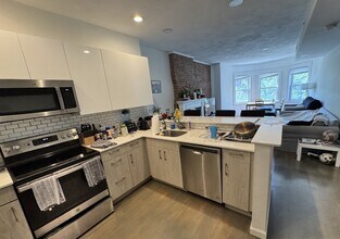 Building Photo - 1406 Beacon St