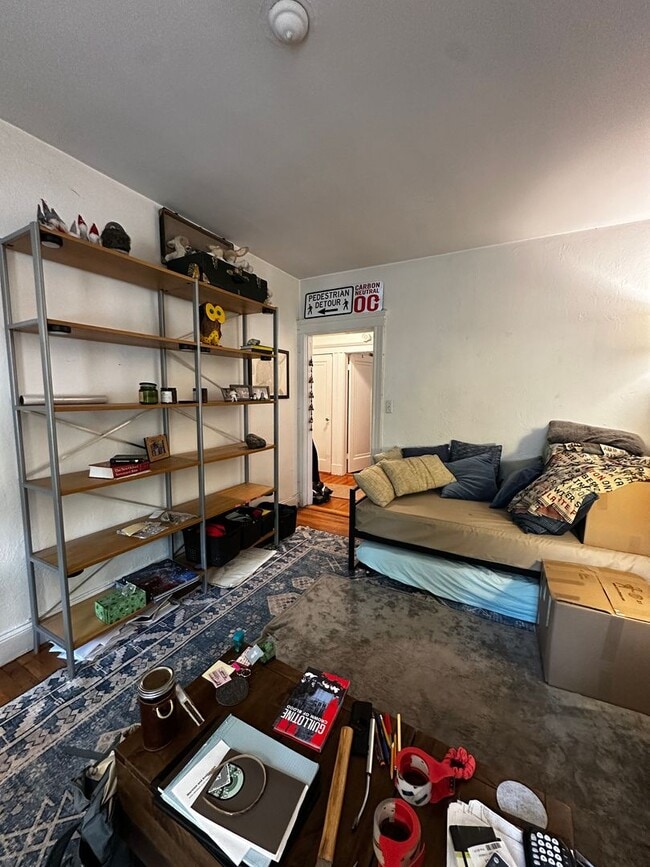 Building Photo - Charming 1-Bedroom Apartment Near Harvard ...