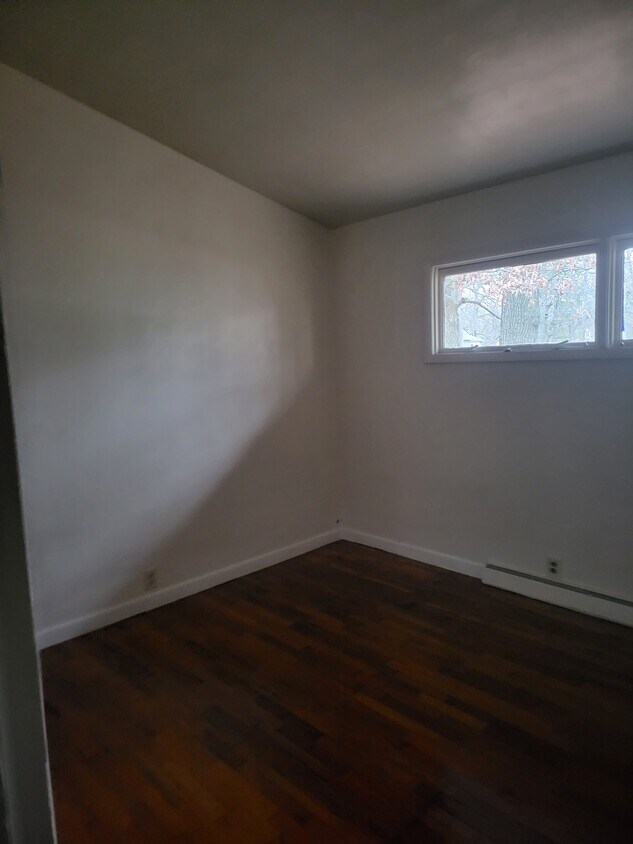 3351 Mona St, Muskegon Heights, MI 49444 House Rental in Muskegon Heights, MI