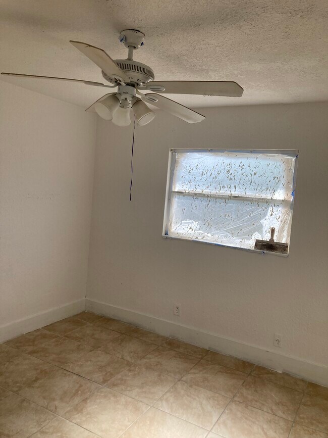 Foto del edificio - 416 Margie Ln