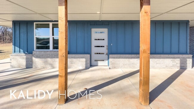 Building Photo - 1833 Kalidy Dr