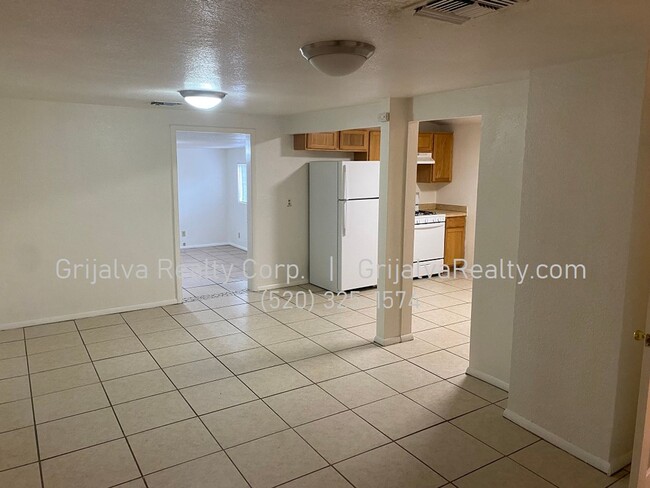 Photo - 2442 S Edmondson Ave Apartment