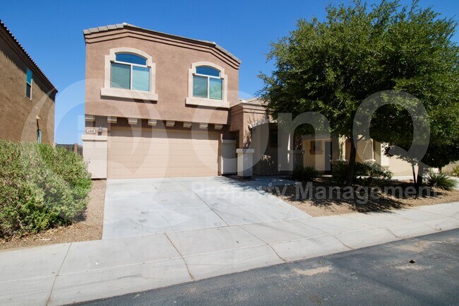 Foto del edificio - 5818 E Oasis Blvd