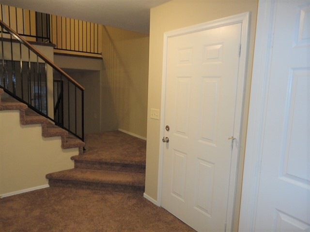 Foto del edificio - 1212 W Glenmere Dr