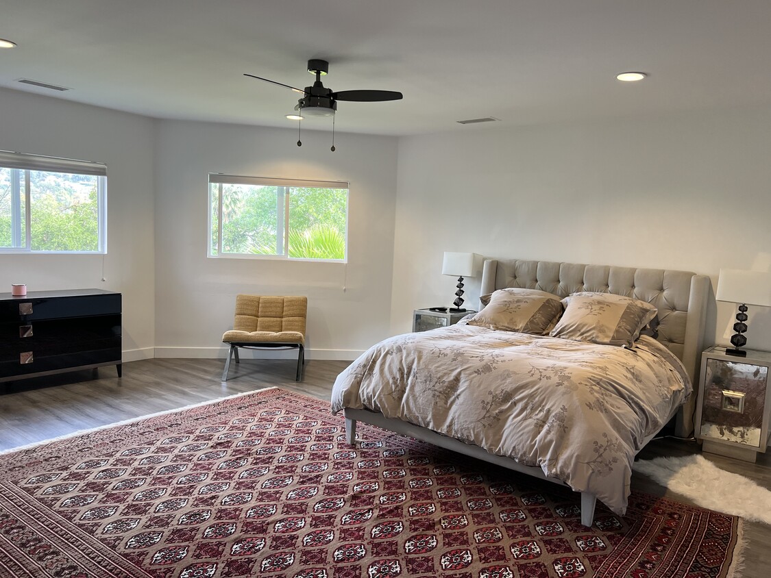 Foto principal - 21523 Dumetz Rd